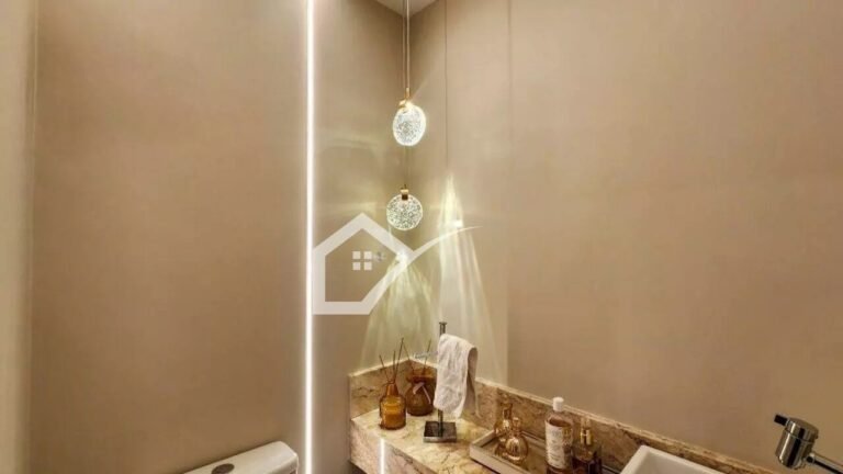 Banheiro de apartamento com 3 dormitórios à venda, 128 m², na Vila Gilda. em Sto André