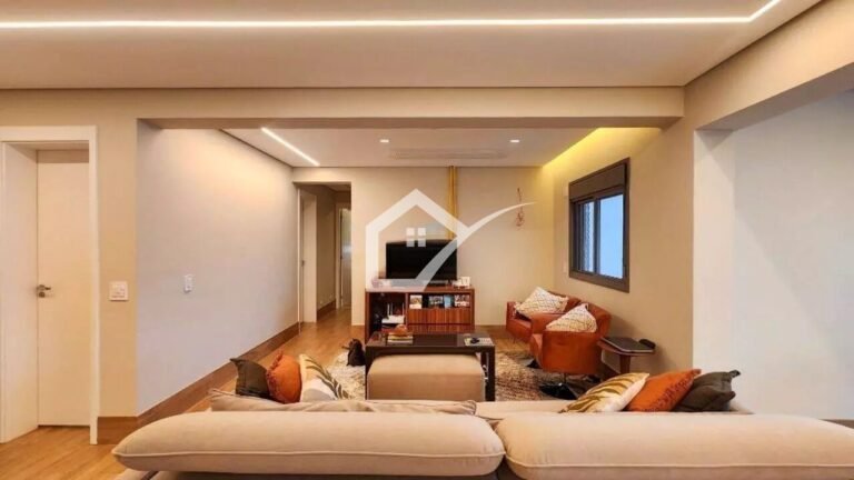 Sala de apartamento com 3 dormitórios à venda, 128 m² na Vila Gilda, em Sto André