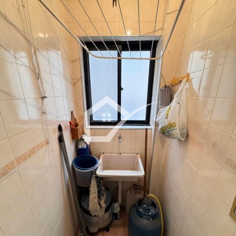 Área de serviço apartamento à venda (46m²), 100 metros da praia, 1 quarto, 1 vaga