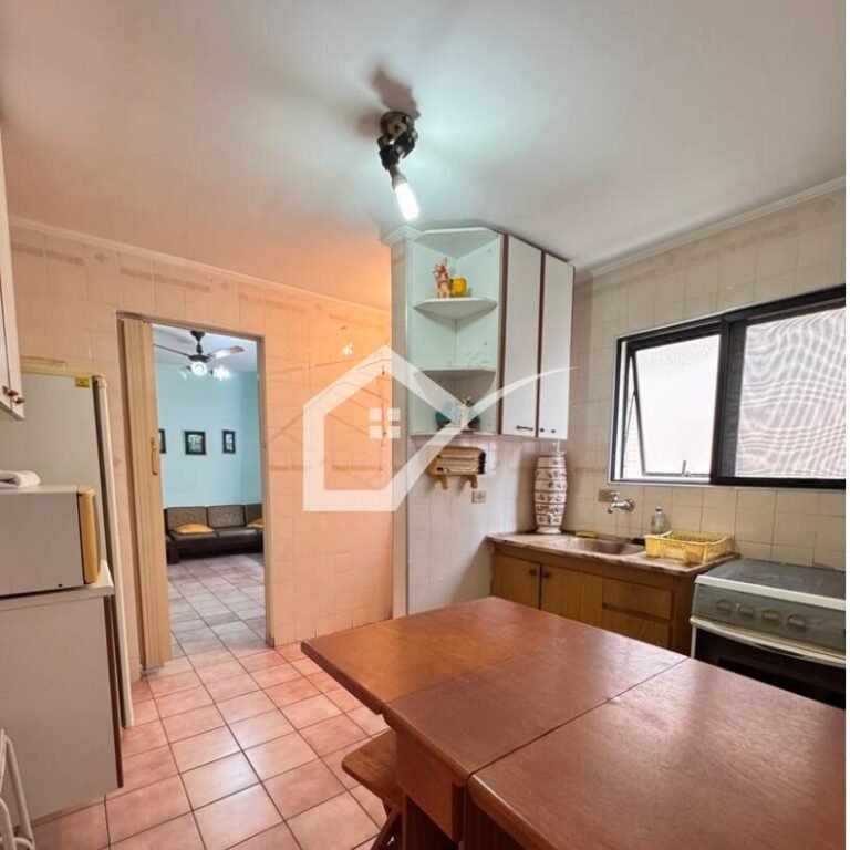 Cozinha apartamento à venda (46m²), 100 metros da praia, 1 quarto, 1 vaga (3)